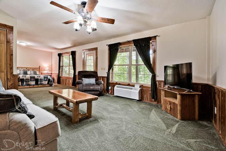 Secluded 2 Story Cabin Pool Wifi Smart Tvs Eureka Springs Dış mekan fotoğraf